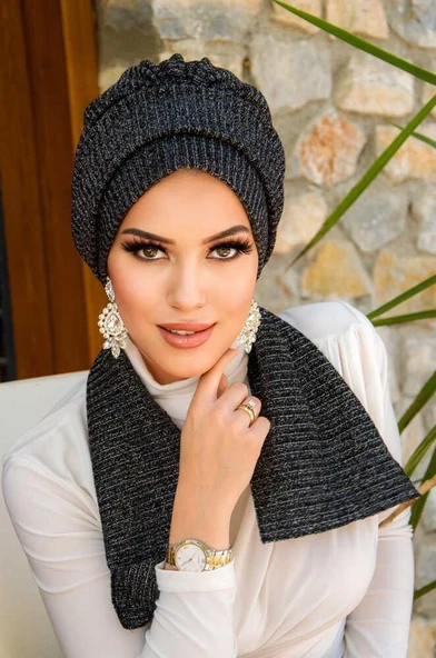Aişe Tesettür Siyah Gümüş Fitilli Atkılı Tesettür Bone ürün görseli 1