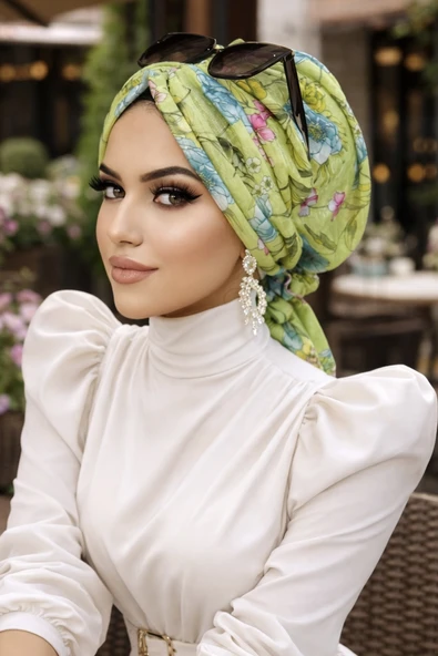 Aişe Tesettür Fıstık Yeşil Çiçekli Tokalı Bone ürün görseli 1