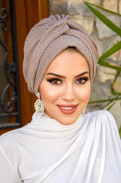 Aişe Tesettür Taş Rengi Burgu Detaylı Düğüm Bone ürün görseli 1