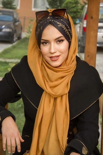 Aişe Tesettür Hardal Siyah Yazı Desen Hazır Şal ürün görseli 1