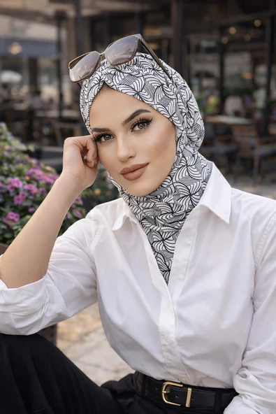 Aişe Tesettür Beyaz Siyah Desenli Hazır Şal Eşarp ürün görseli 1