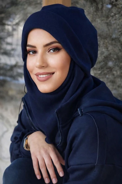 Aişe Tesettür Lacivert Maskeli Bere ürün görseli 1