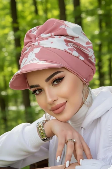 Aişe Tesettür Koyu Pudra Beyaz Desen Bantlı Şapka Bone ürün görseli 1
