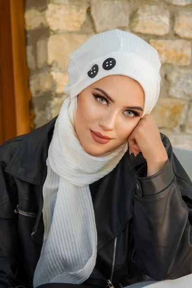 Aişe Tesettür Beyaz Siyah Fitilli Armalı Tesettür Bere ürün görseli 1