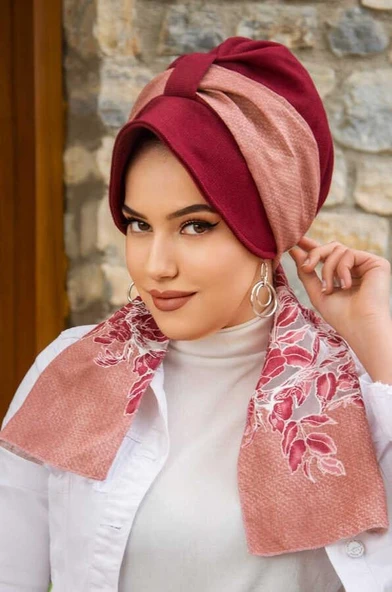 Aişe Tesettür Bordo Gülkurusu Çiçek Desen Fularlı Şapka Bone ürün görseli 1