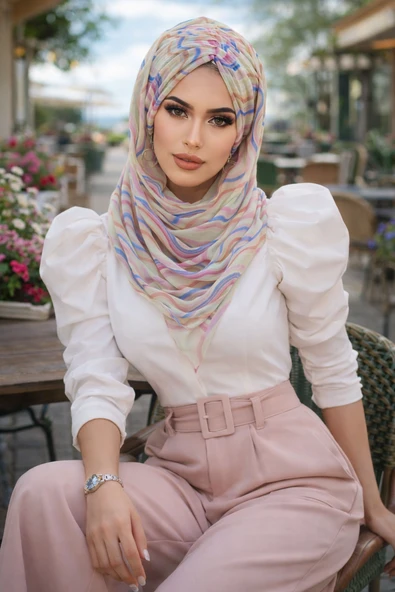 Aişe Tesettür Soft Tonlamalı Geometrik Desen Hazır Şal ürün görseli 1