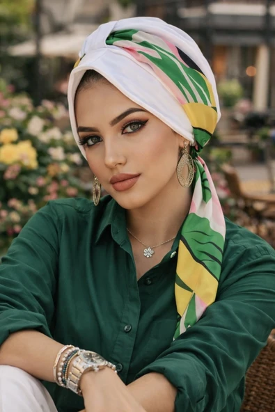 Aişe Tesettür Kırık Beyaz Yeşil Yaprak Desen Şapka Bone ürün görseli 1