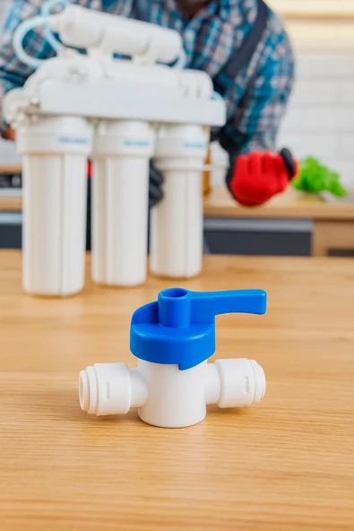 Watergold Su Arıtma Cihazı Küresel Ara Vana Plastik 6 Mm Hortum Girişli ürün görseli 1