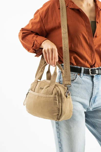 Yumuşak Dokulu Ultra Hafif, Esnek ve Su Geçirmez Polyamid Kumaş Omuz ve Kol Çantası Vizon Model: (571-13-14H) ürün görseli 1