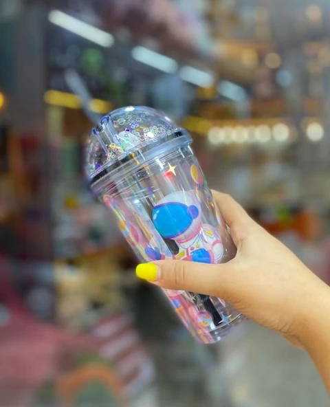 PİPETLİ BARDAK MATARA SEVİMLİ SULUK 450 ml ÇİFT ASTRONOT FİGÜRLÜ ürün görseli 1