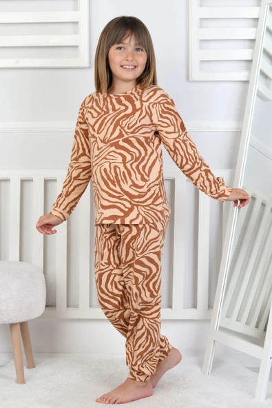 Kaplan Desenli Kız Çocuk Pijama Takımı ürün görseli 1