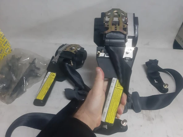 ÖN Koltuk Sağ ve Sol AIRBAG li Fiat PALİO ve SİENA Emniyet Kemeri HAVA YASTIĞI AIRBAG li tipin ve Otomatik toparlanan kemer Orjinal Parçadır Opar yeni , sıfır parçadır 735272391 ürün görseli 1
