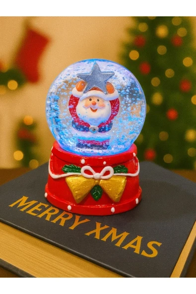 Yeni Yılın En Güzel Hediyesi 2026 Yılbaşı Yıldız Tutan Noel Baba Temalı Led Işıklı 9 cm Kar Küresi ürün görseli 1