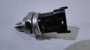 Opel İnsignia B 1.6 Dizel Yağ Basınç Sensörü GM.55570721 ürün görseli 1