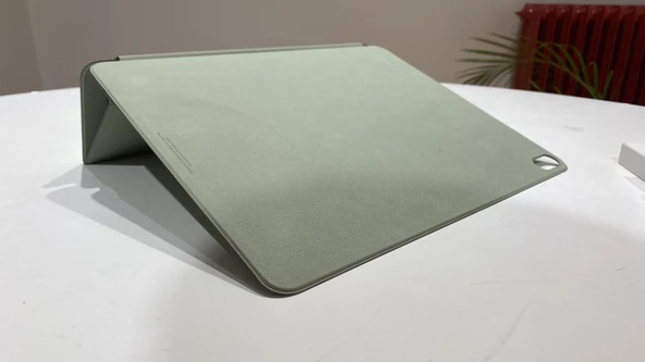 PTTAVM: 11 inç iPad Air (M3) için Smart Folio (MWK73ZM/A)