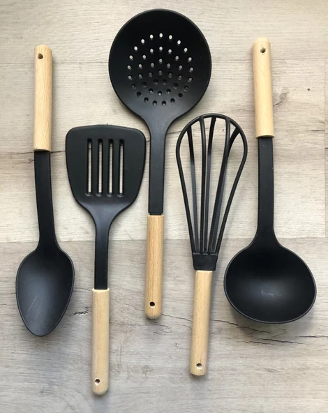 5 PARÇA TEFLON DOSTU ŞIK AHŞAP SAPLI SERVİS SETİ ürün görseli 1