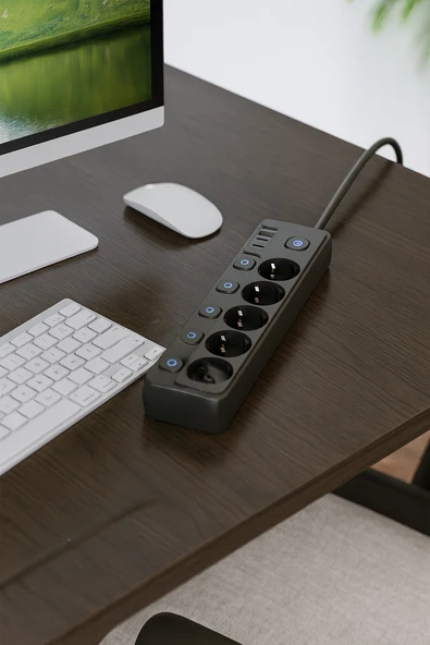 5 Priz 4 USB (2 Type-C) Akım Korumalı Anahtarlı Uzatma Kablosu 2 Metre ürün görseli 1