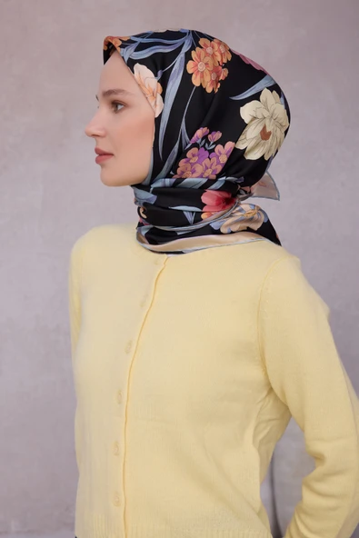 Çiçek Desen İpek Twill Eşarp 4219D01 ürün görseli 1