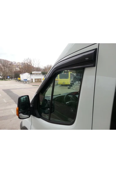 MKM Ford Transit Ön Mugen Cam Rüzgarlığı 2015 Ve Üzeri ürün görseli 1