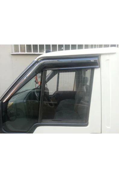MKM Ford Transit Ön Mugen Cam Rüzgarlığı 2003-2013 ürün görseli 1