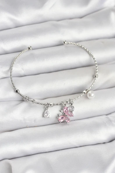 Pembe Kelebek Charmlı Gümüş Renk Kadın Bileklik - EBJ251010W38204 ürün görseli 1