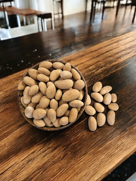 MİDYATGÖKALP MARDİN YÖRESEL TARÇINLI BADEM ŞEKERİ 500 GR ürün görseli 1