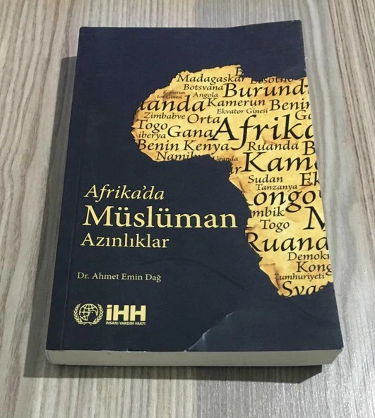 AFRİKA'DA MÜSLÜMAN AZINLIKLAR 1.BASKI (Sahafiye Kitap) ürün görseli 1