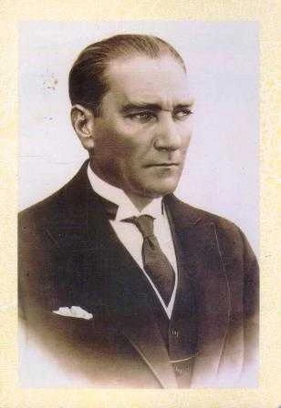 M. Türkyılmaz Atatürk Fotoğrafları Koleksiyonundan Atatürk Portresi 3 ürün görseli 1