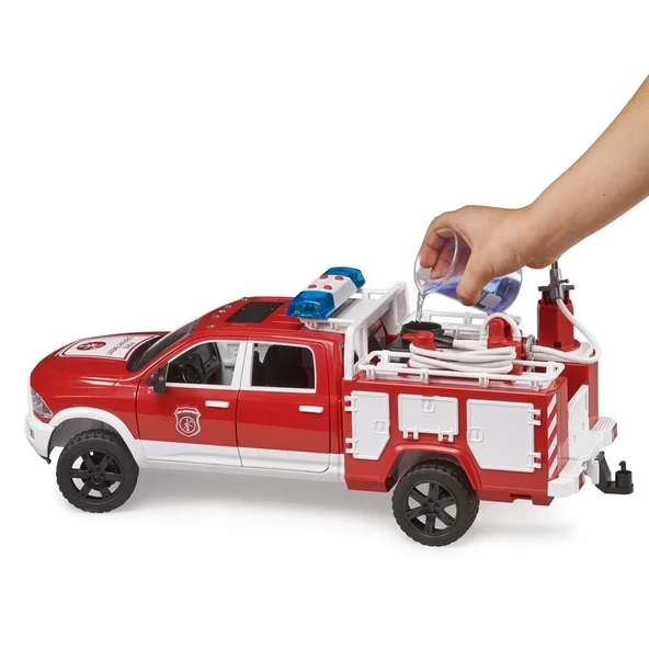 Bruder Ram 2500 İtfaiye Aracı BR02544 - Resim 5