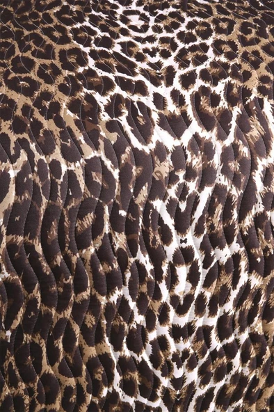 Leopar Baskılı Kapitoneli Çift Kişilik Yatak Örtüsü - Resim 4