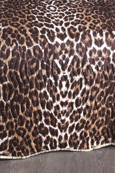 Leopar Baskılı Kapitoneli Çift Kişilik Yatak Örtüsü - Resim 3