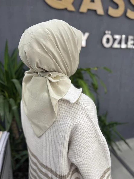 G Desen Eşarp Bej ürün görseli 1