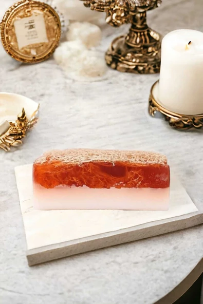 %100 El Yapımı Doğal Kabak Lifli Keçi Sütü Çilek Sabun 120 Gr ürün görseli 1