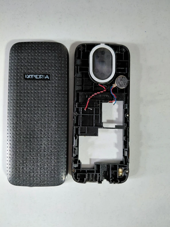 ASLANTİC XPERIA X1 TUŞLU TELEFONUN PİL KAPAĞI ORTA KASASI ürün görseli 1