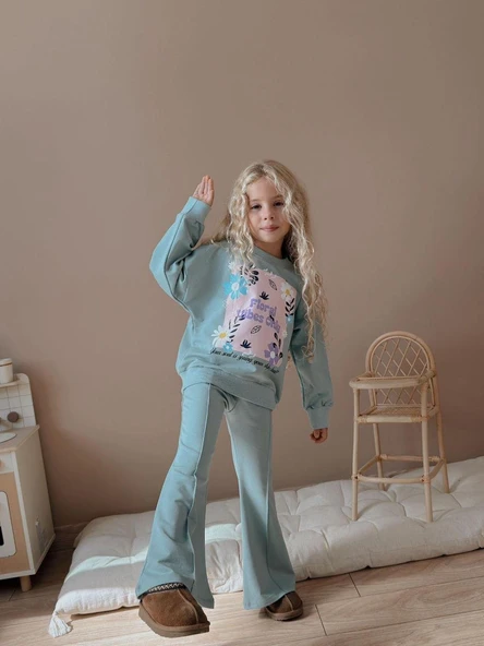 Cg Kids Floral Vibes Baskılı Su Yeşili Kız Çocuk 2 İplik Alt Üst Takım Süper Kalite Kumaş İspanyol Paça ürün görseli 1