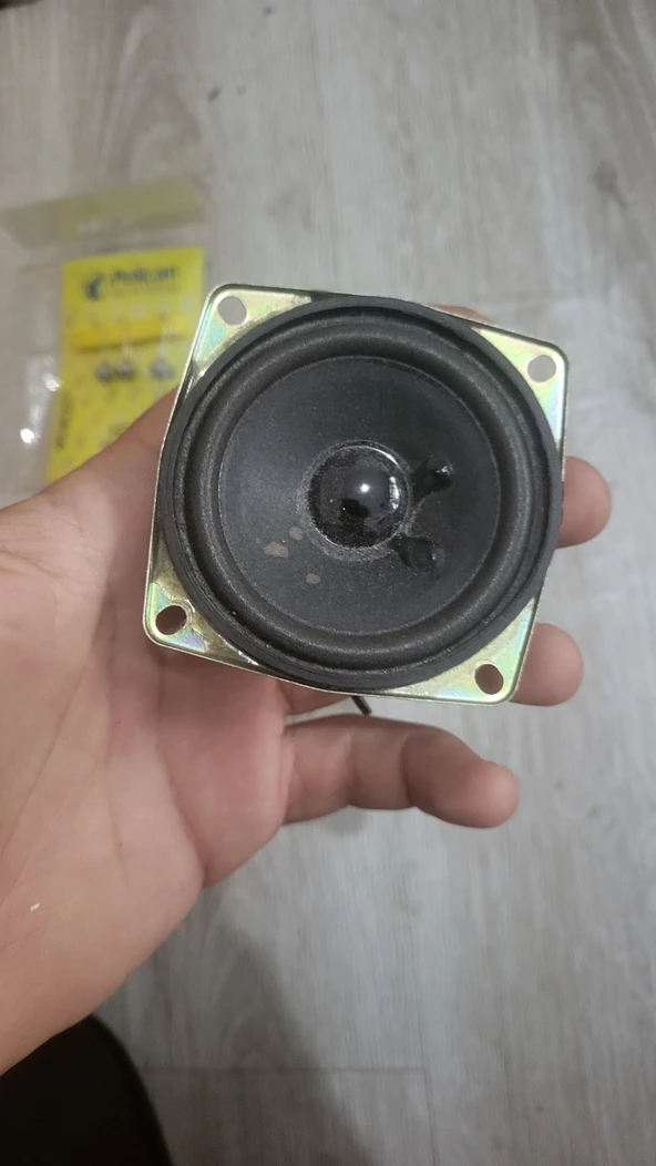 Küçük hoparlör ikinci el sağlam ürün görseli 1