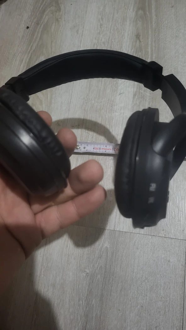 Kulaklik radyolu şarjlı ikinci el sağlam temiz ürün görseli 1