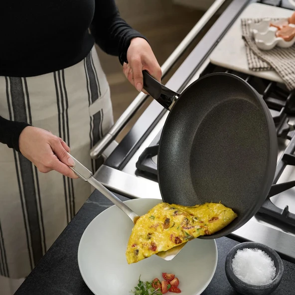 Fissler Adamant® Classic Tava - 24 cm - Resim 4