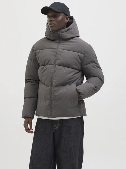 JACK JONES Erkek Kolu Yazı Baskılı Şişme Mont 12283517 ürün görseli 1