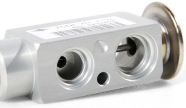 BTAP BMW E34/36/38 M40-42-43-50-52-60-62 KLİMA VALFİ 64118362851 ürün görseli 1