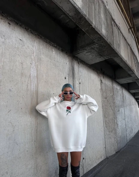 Oversize Üç İplik Bisiklet Yaka Baskılı SweatShirt - Beyaz ürün görseli 1