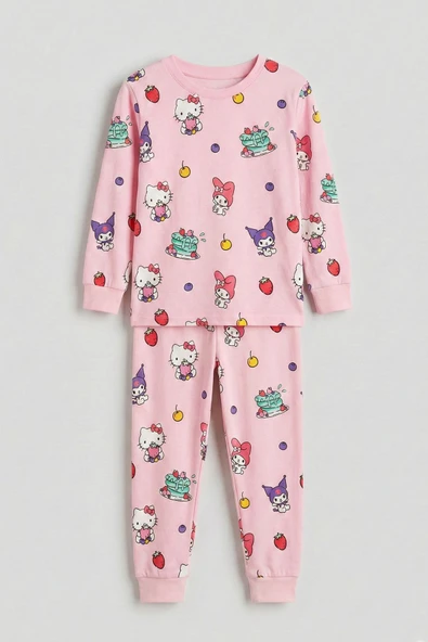 Cute Hello Kitty Ve Kuromi Desenli Kız Çocuk Pijama Takımı ürün görseli 1