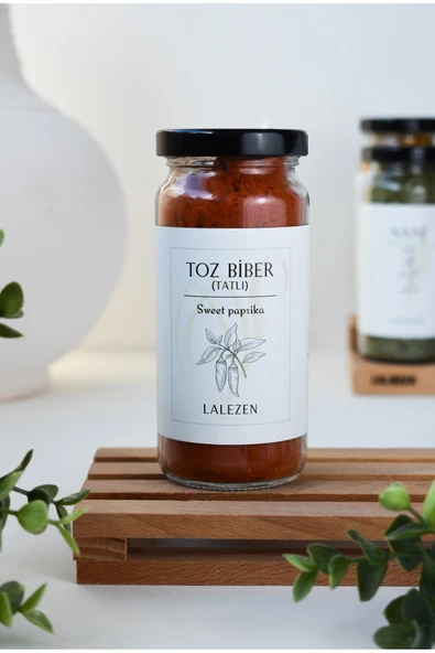 LALEZEN Tatlı Toz Biber - Kırmızı Öğütülmüş Tatlı Biber - Sweet Paprika 100 gr ( Cam Kavanoz ) ürün görseli 1
