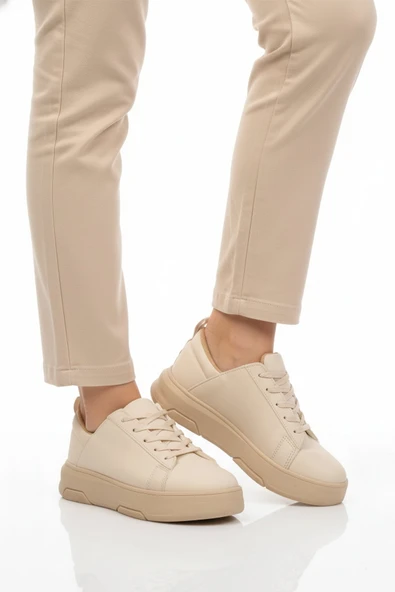 Bej Bağcıklı Unisex Spor Ayakkabı ürün görseli 1