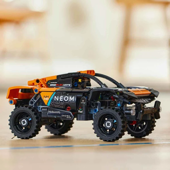 LEGO® Technic NEOM McLaren Extreme E Yarış Arabası - 252 Parça / 6471636 - Resim 7