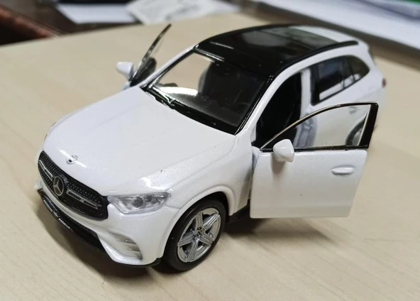 Oyuncak Metal Model Araba 1/36 Çek Bırak Mercedes Benz Glc 220 Beyaz ürün görseli 1