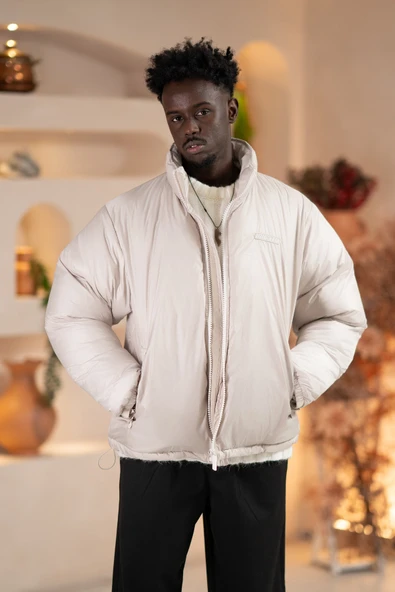 Oversize (Bol Kesim) Dik Yaka Fermuar Kapamalı Şişme Mont ürün görseli 1