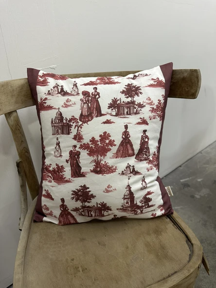 Toile De Jouy Paris Kırlent Kılıfı 43x43 cm | %100 Pamuk Dijital Baskılı | Klasik Fransız Tarzı Dekoratif Yastık Kılıfı - ZT740  Kırmızı ürün görseli 1