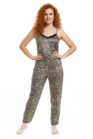 Bravie Altı Uzun Üstü Askılı Yumuşak Leopar Desenli Pijama Takımı ürün görseli 1