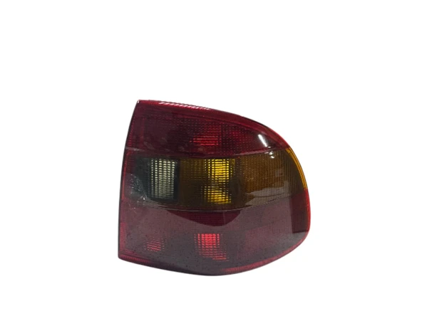 OPEL ASTRA F ARKA SAĞ STOP LAMBASI 4 KAPI 1995-1998 ürün görseli 1